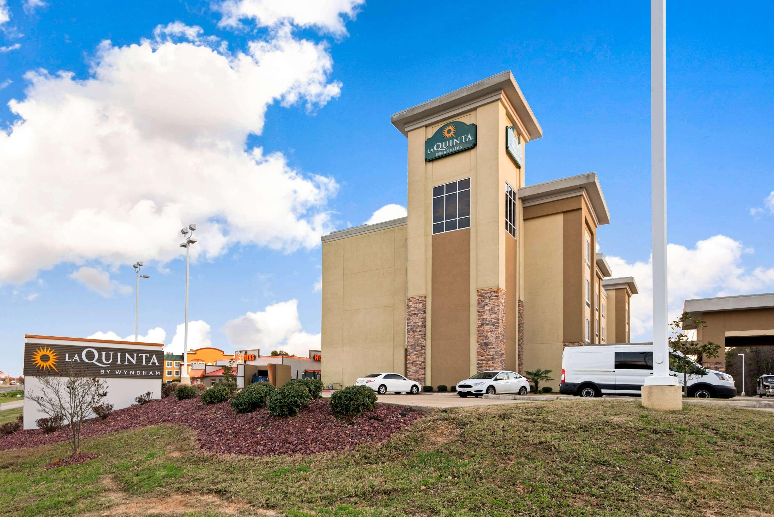 La Quinta By Wyndham West Monroe Hotel Exterior photo