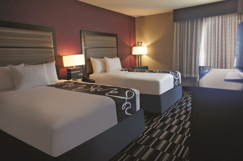 La Quinta By Wyndham West Monroe Hotel Room photo